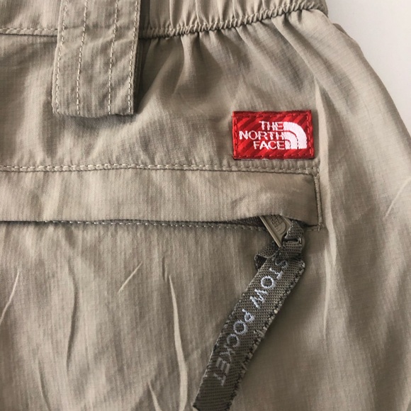 The North Face outdoorsy shorts - Picture 10 of 10